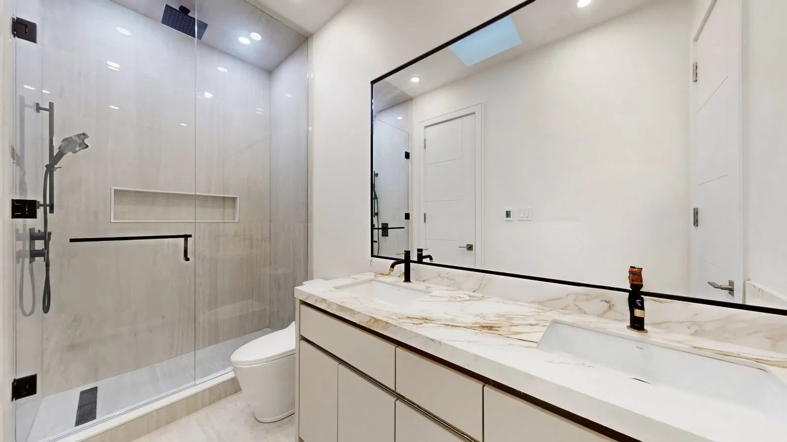 Elm Road Custom Home project photo 4